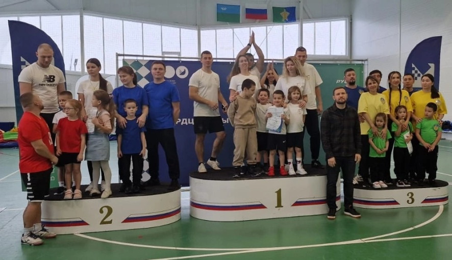 2 этап соревнований среди семейных команд ДОО Сургутского района "Папа, мама, я - молодая, спортивная семья" 2 этап соревнований среди семейных команд ДОО Сургутского района "Папа, мама, я - молодая, спортивная семья".